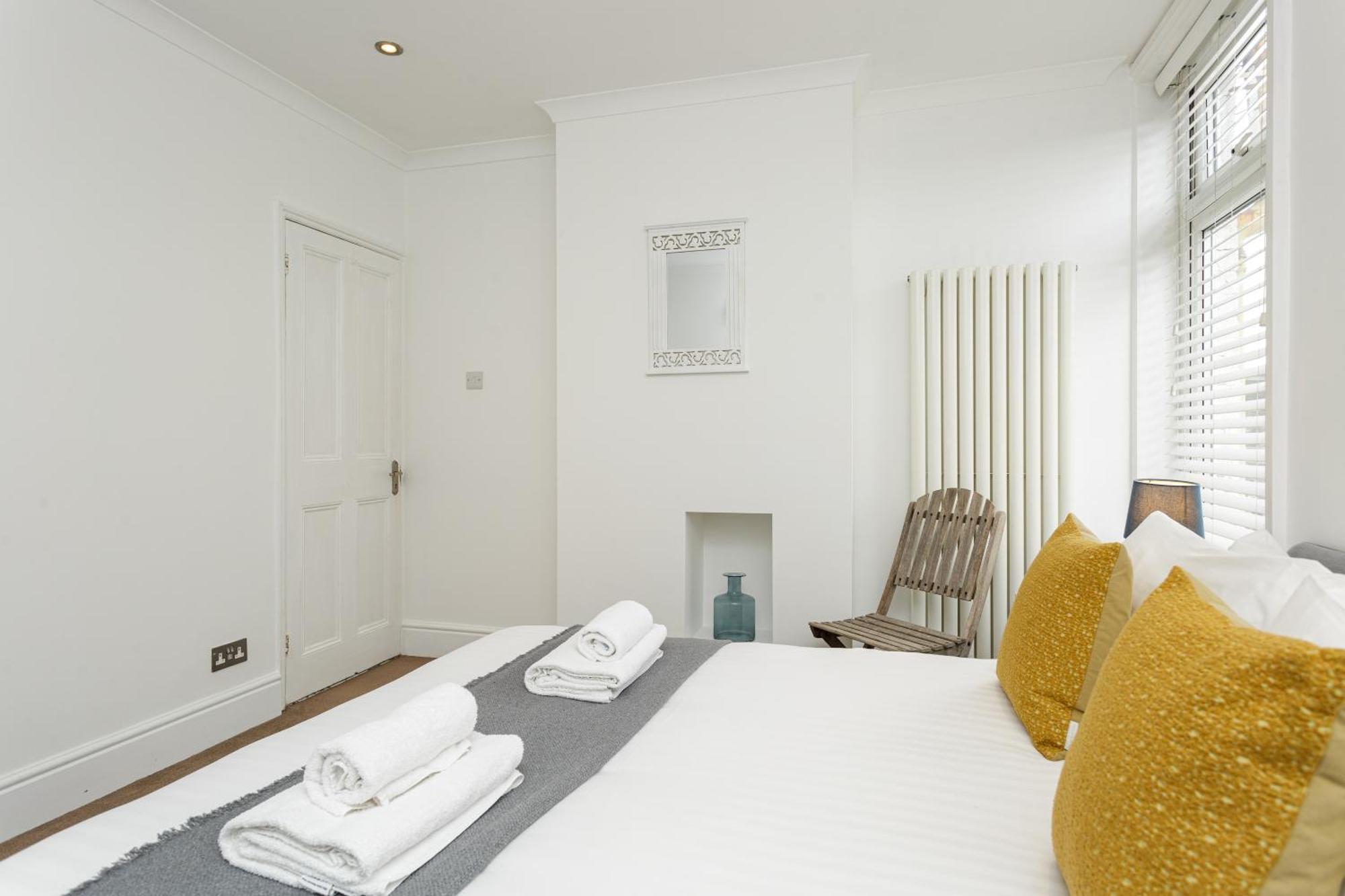 Percy Terrace - Charming 2 Bedroom Town House Portsmouth Exterior photo